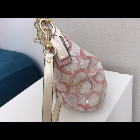 Sold - Picture 6 of 8